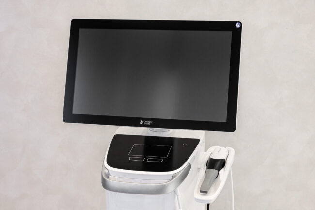 口腔内スキャナー