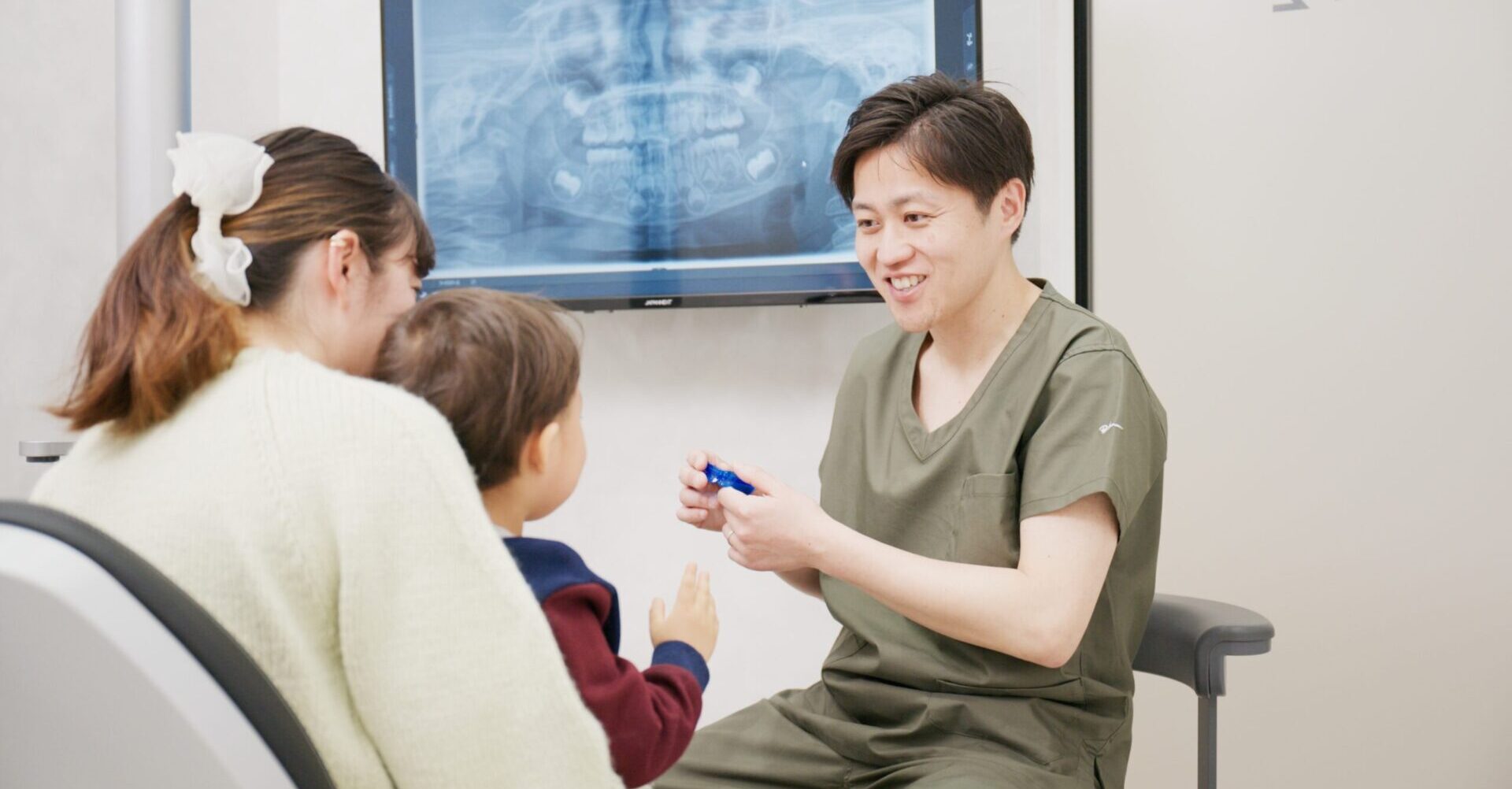 メインビジュアル02（PC）